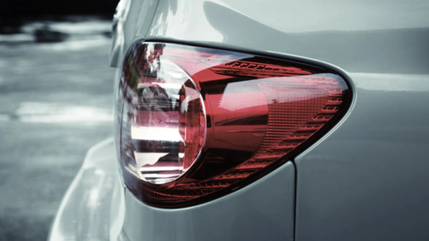 Car brake light | Atradius
